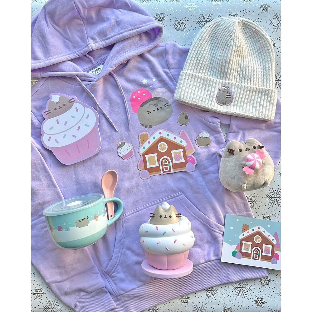 2025 Winter Wonderland  Pusheen Box